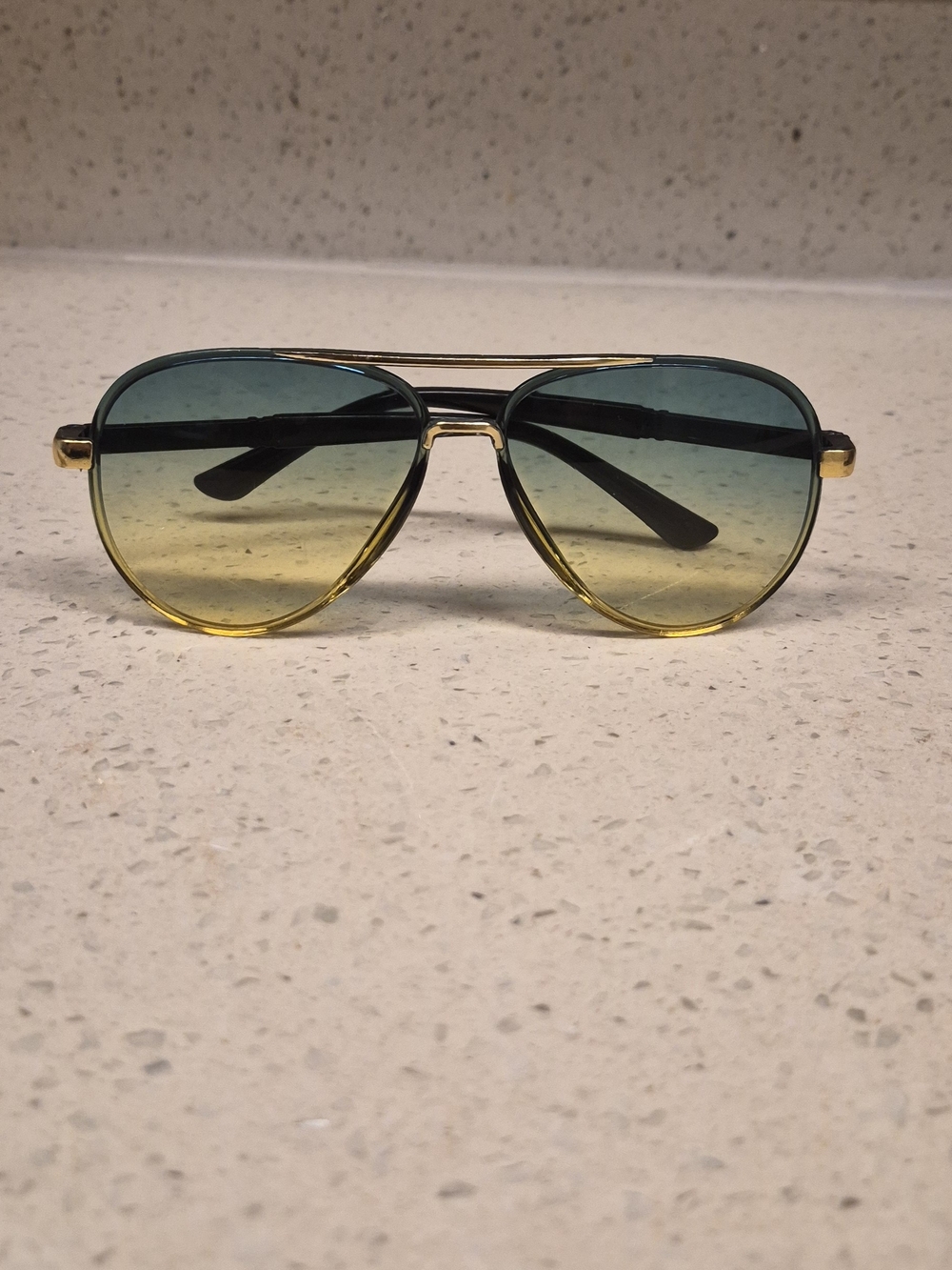 Aviator Gradient Sunglasses in Teal to Yellow